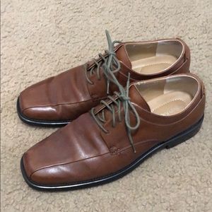Calvin Klein leather brown dress shoes